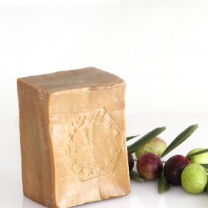 1 piece of (10% Laurel Oil Aleppo Soap) 190g±\bar